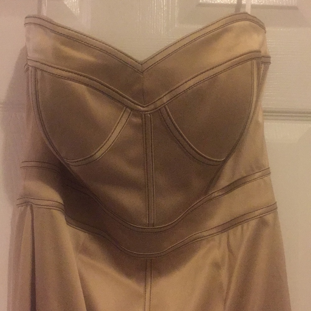Dress - Picture 2 of 3